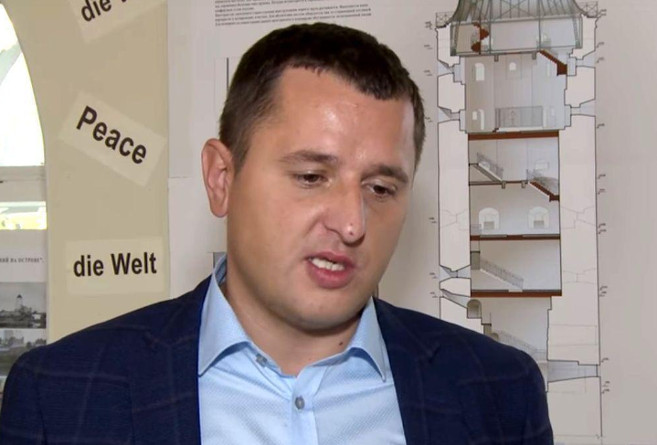 Артем Новиков