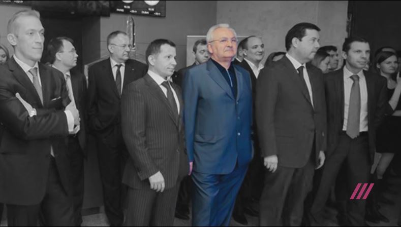 Николай Шамалов (выделен)