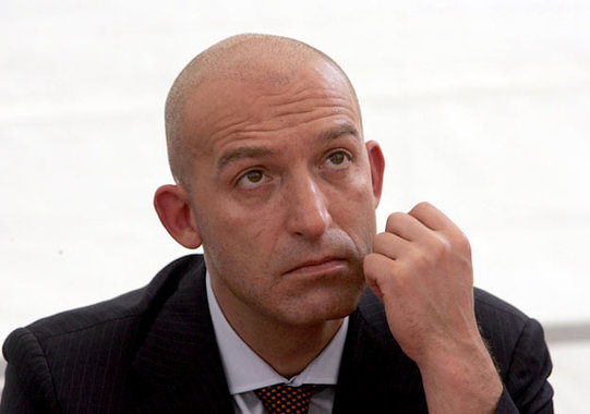 Александр Сенаторов