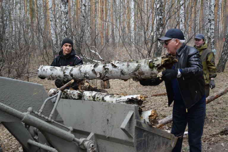 Юрий Карликанов