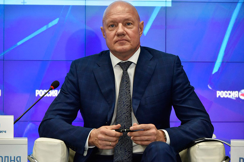 Виталий Нахлупин