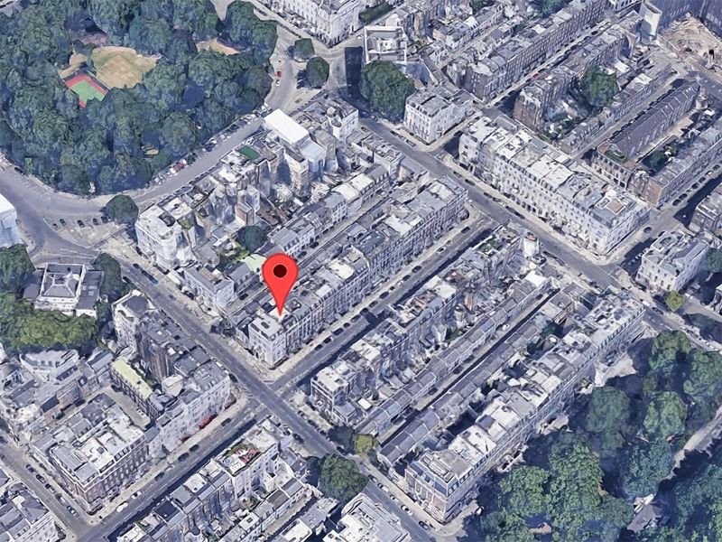 Улица Eaton Place находится в элитном районе Лондона - Белгравия