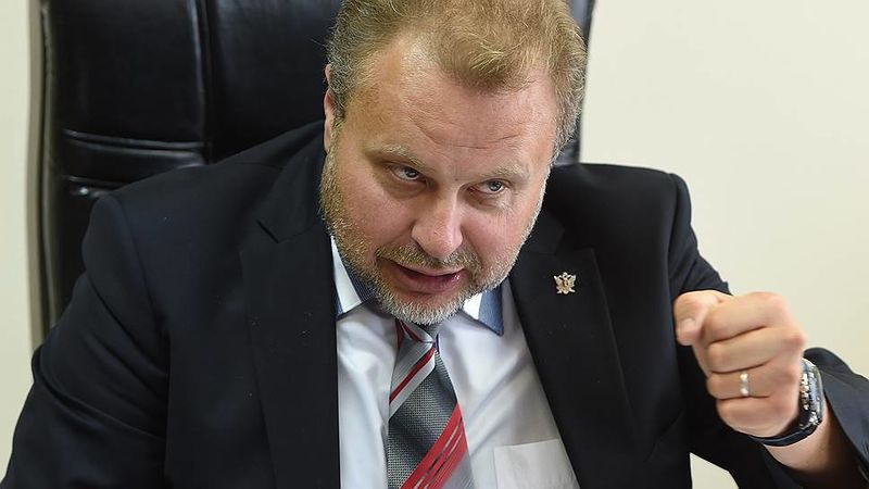 Коршунов "вцепился" в ведомство?
